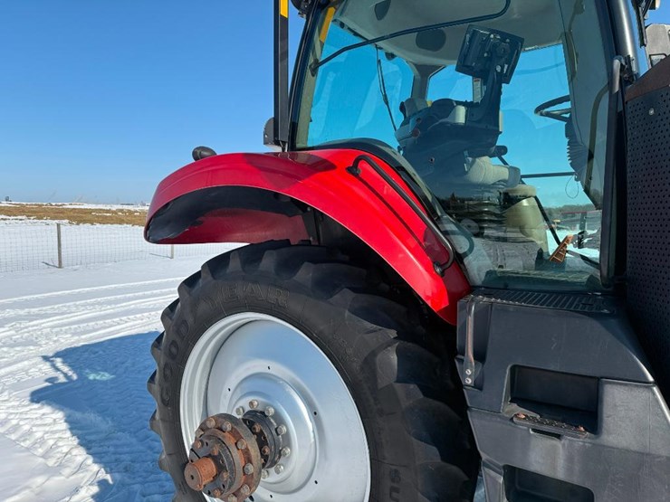 case-ih-magnum-250-image-21