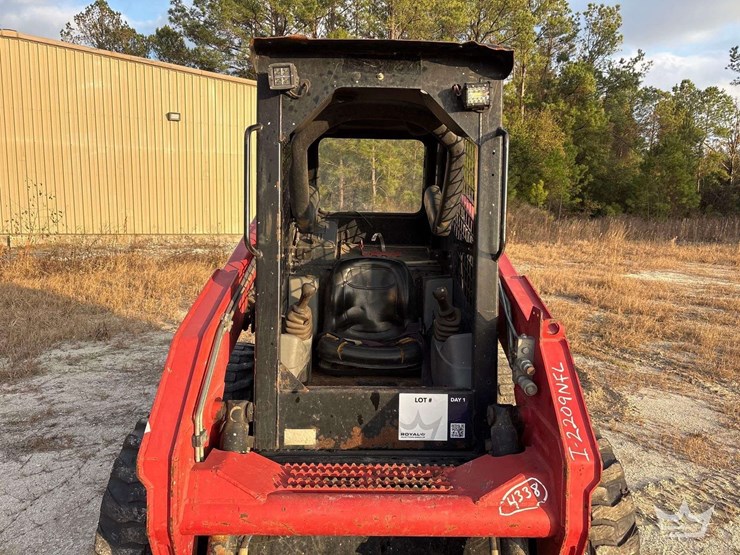 2014-takeuchi-ts50r-image-18