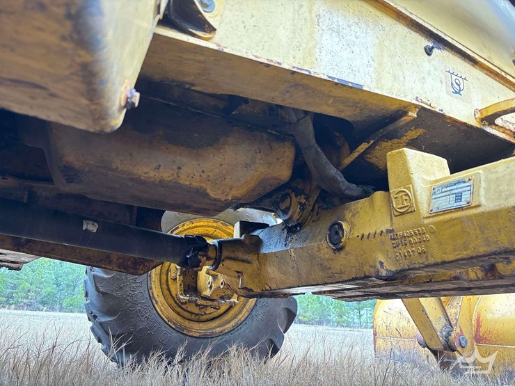 2004-deere-310sg-image-35