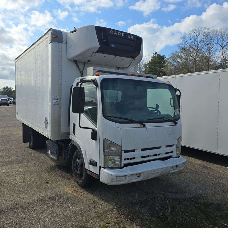 2012 ISUZU NPR
