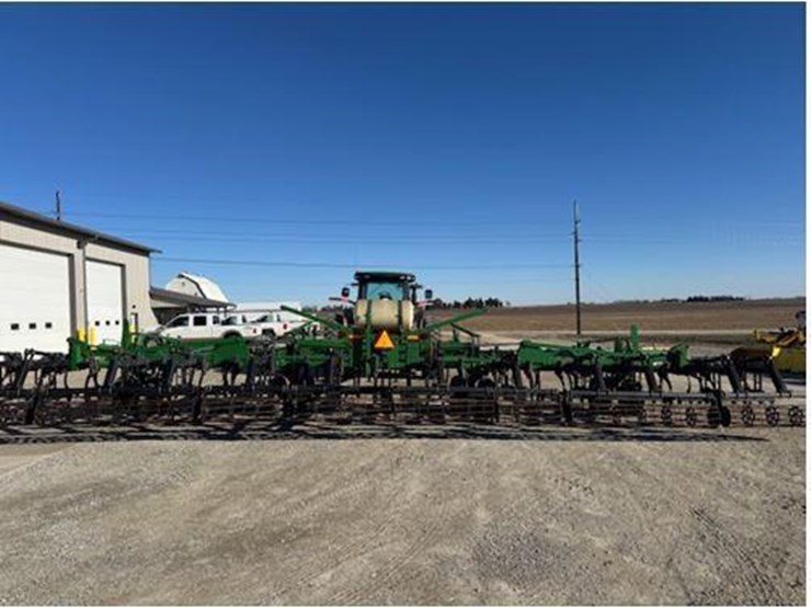 john-deere-2210-image-12