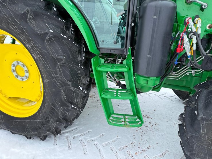 john-deere-6105e-image-20