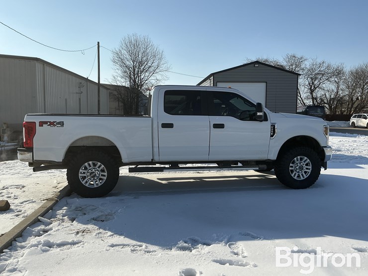2019-ford-f250-image-4