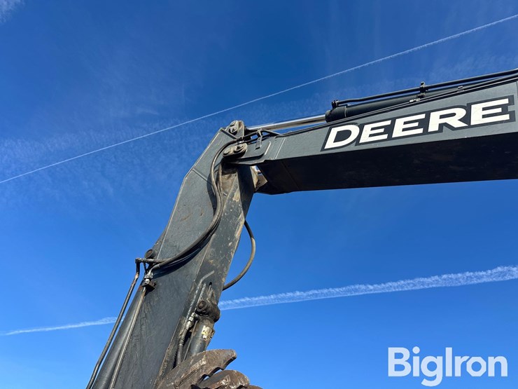 2006-deere-270d-lc-image-17