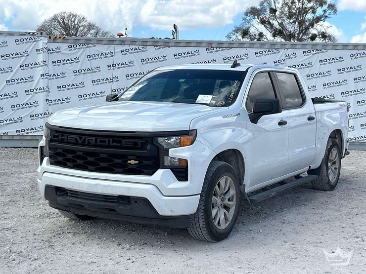 2023-chevrolet-silverado-1500-image-1
