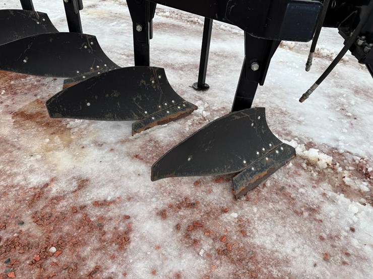 #75-•-lot-75-image-7