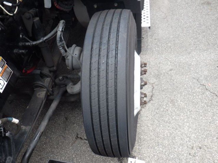 2024-kenworth-t680-image-23