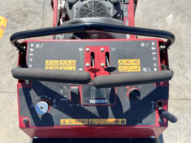 #153-•-toro-28"-aireator-image-25