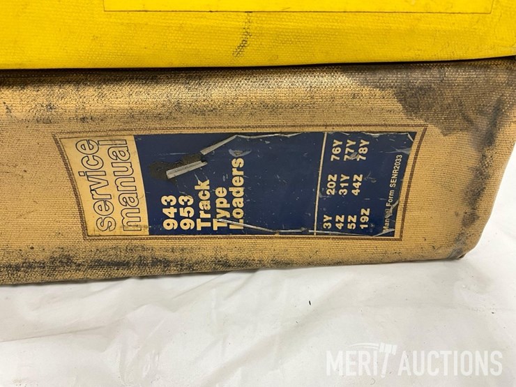 caterpillar-943-image-7