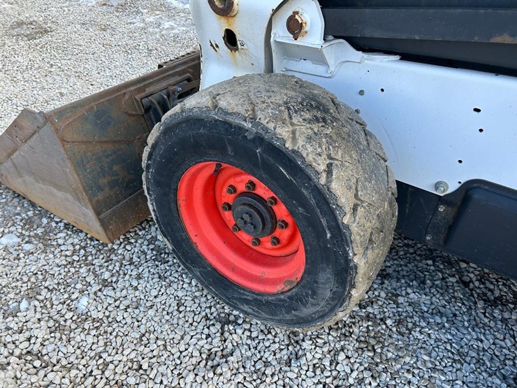 2018-bobcat-s650-image-16