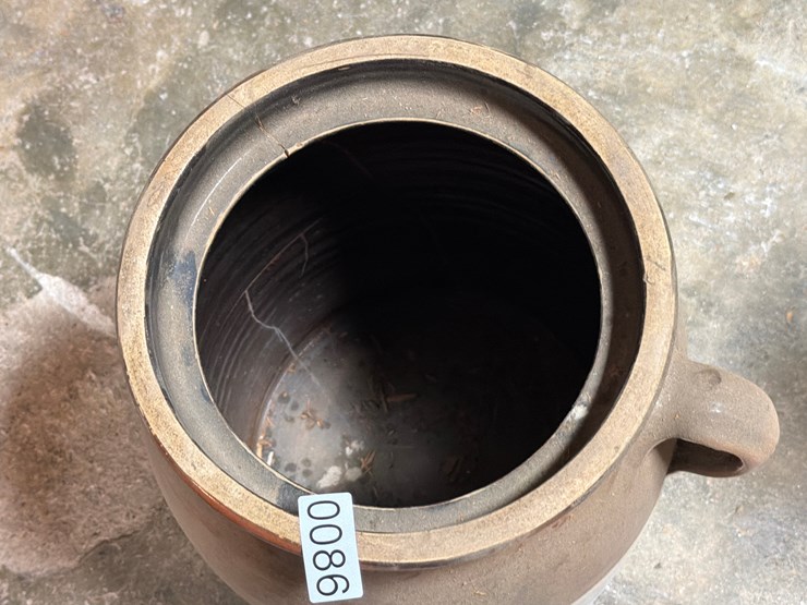 #86-•-crock-has-cracks-image-2