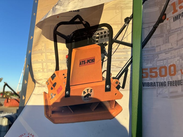 #115384-•-hd-plate-compactor-image-3