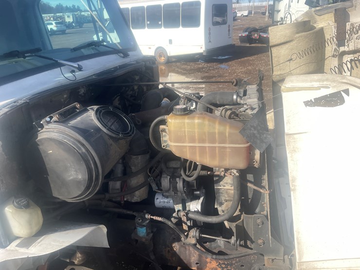 2001-international-2001-image-16