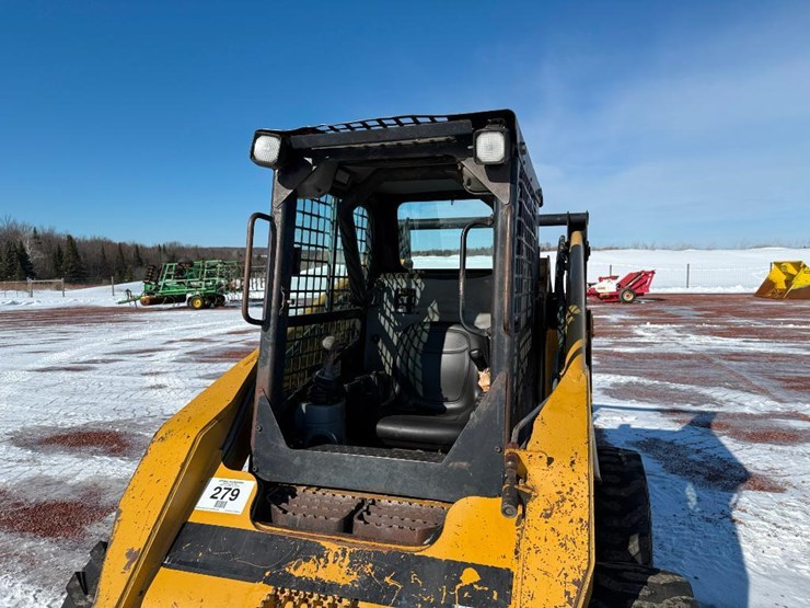 caterpillar-252-image-14