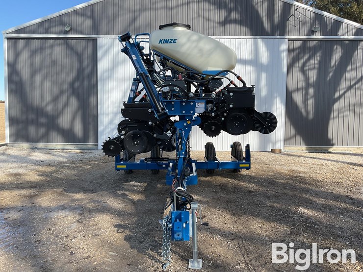 2024-kinze-3505-image-2