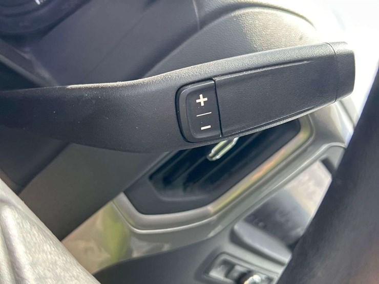 2023-chevrolet-silverado-1500-image-14