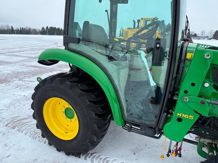 john-deere-3033r-image-18