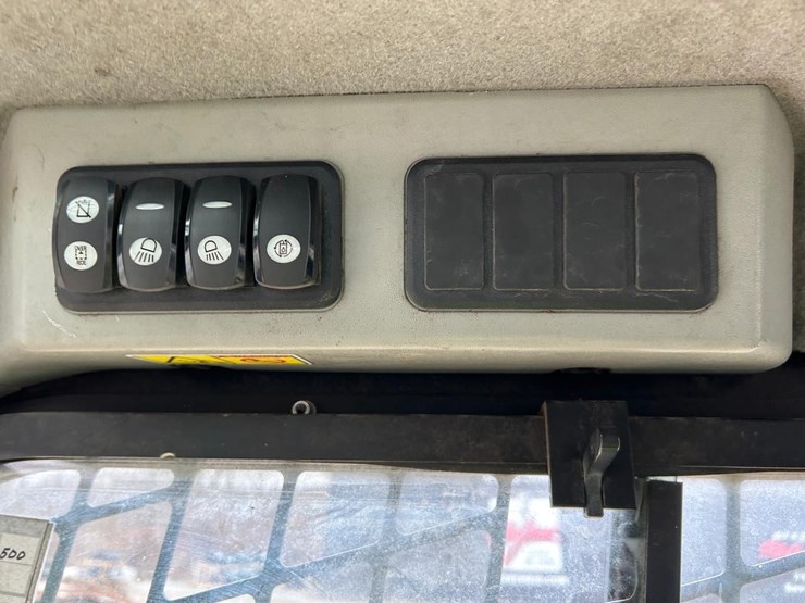 caterpillar-259d-image-24