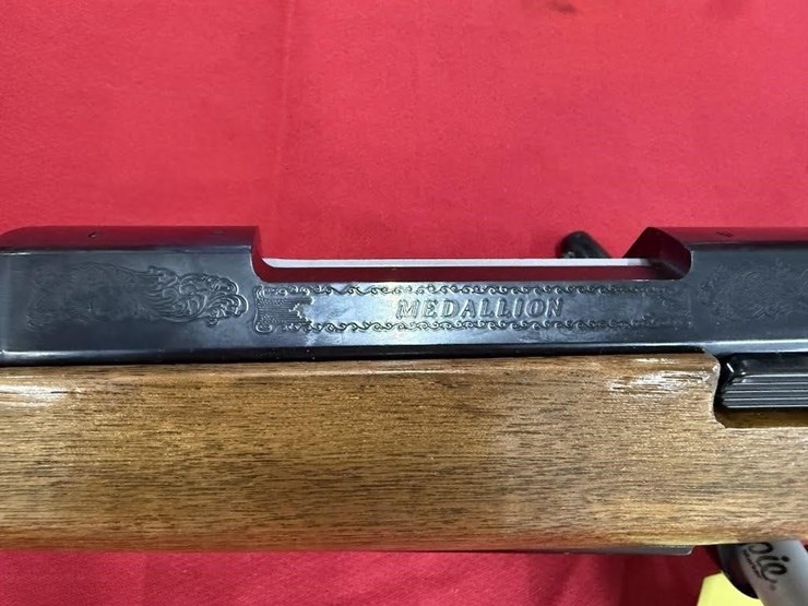 browning-medallion-300-win-mag-rifle-image-9