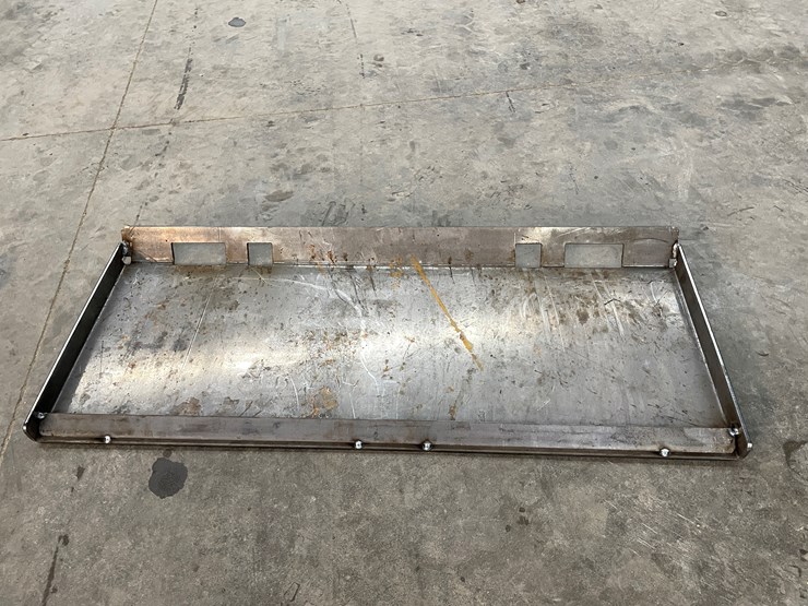 #2480-•-skid-steer-weldable-attachment-plate-image-2