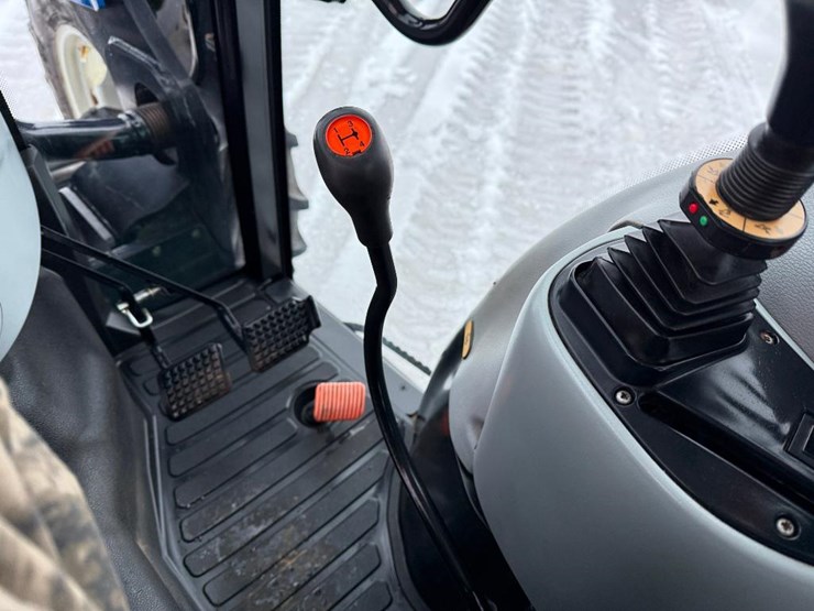 new-holland-t4030-image-57