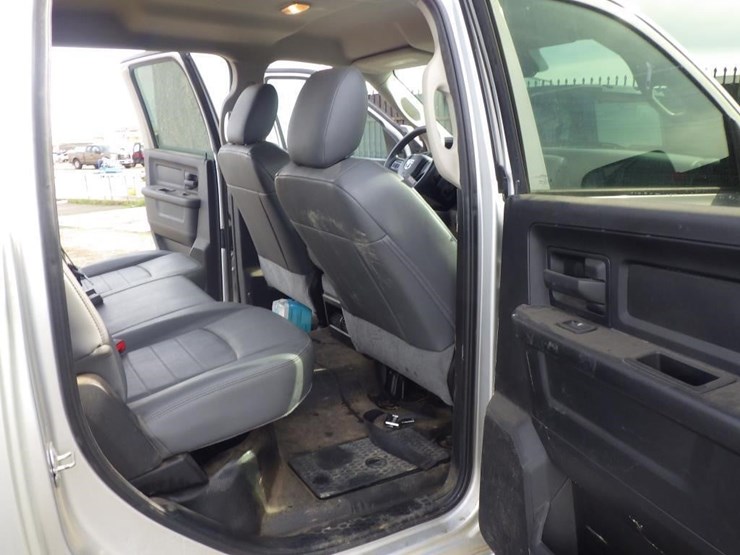 2018-dodge-2500-image-8