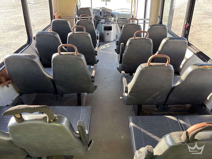 2003-ford-e450-image-15