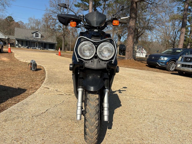 2009-yamaha-zuma-125-gas-moped-(2,532-miles)-image-5