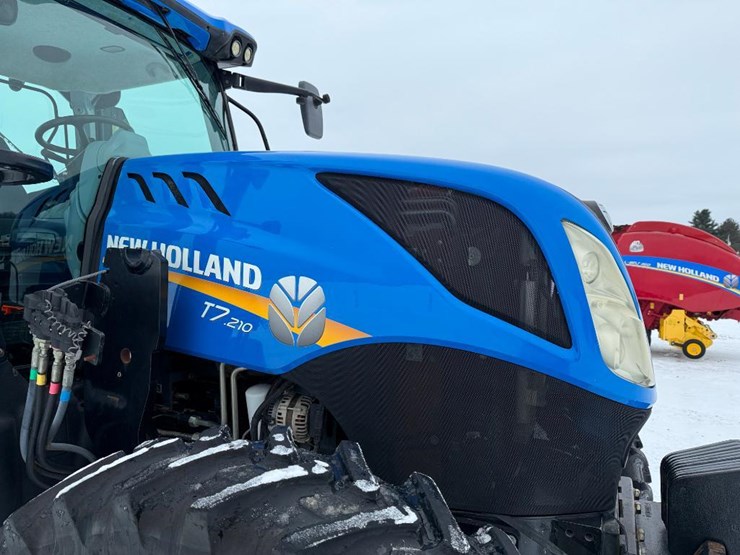 new-holland-t7.210-image-32