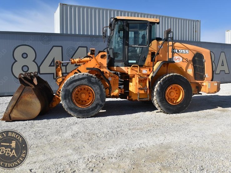 2016-hyundai-hl955-image-2