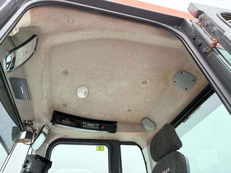 2018-doosan-dl250-5-image-52