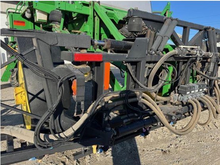 2004-john-deere-4710-image-51