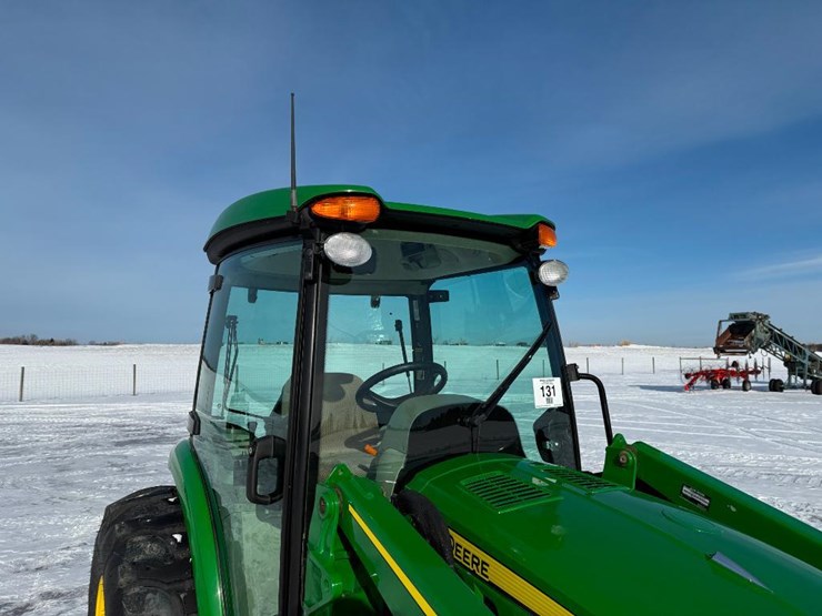 john-deere-4052r-image-15