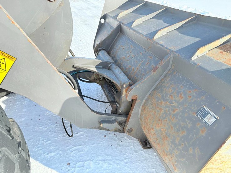 2016-volvo-l35g-image-32