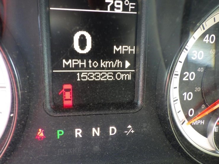 2015-dodge-1500-image-12