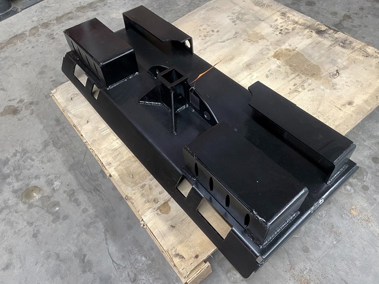 #2483-•-skid-steer-receiver-hitch-plate-with-chain-buckets-image-1