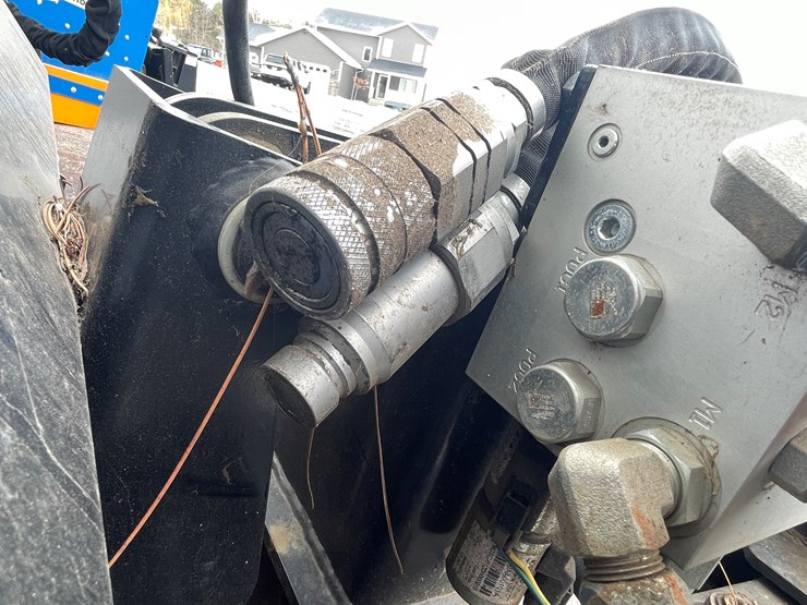 #4903-•-virnig-48"-mini-skid-steer-mount-hydraulic-broom-image-14