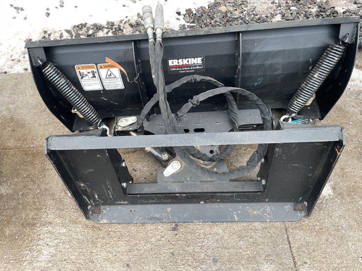 #4905-•-vrskine-mini-skid-steer-mount-48"-hydraulic-snow-plow-image-10