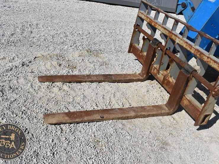 2007-genie-gth1056-image-13