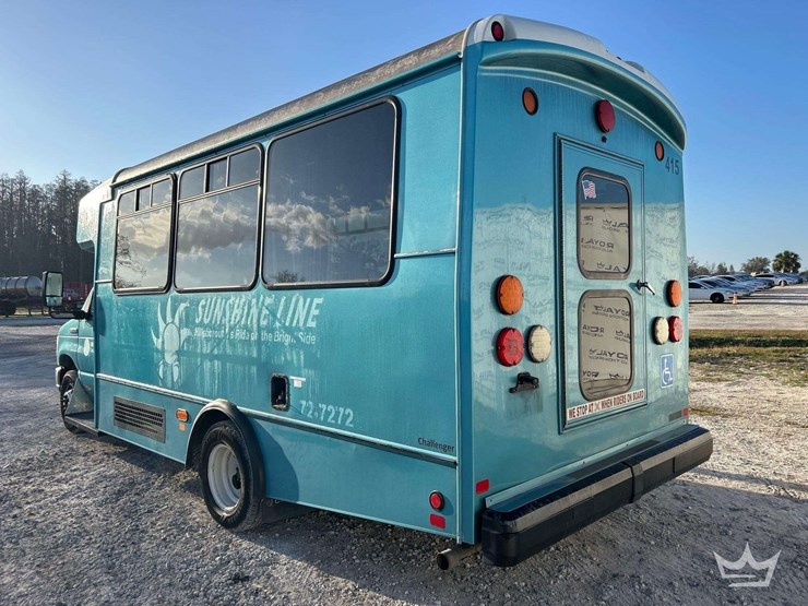 2018-ford-e450-image-4