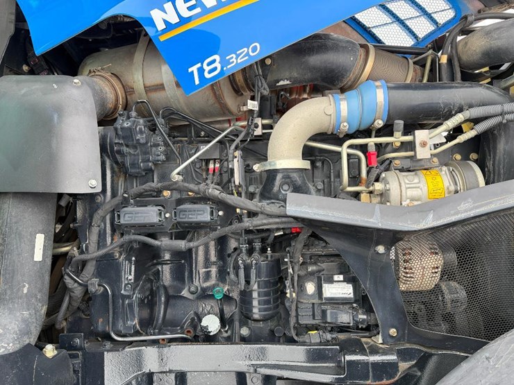 new-holland-t8.320-image-33
