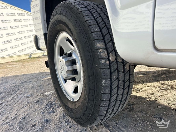 2015-chevrolet-express-2500-image-27