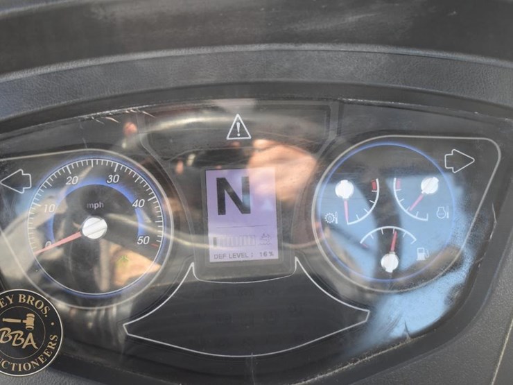 2016-hyundai-hl955-image-47