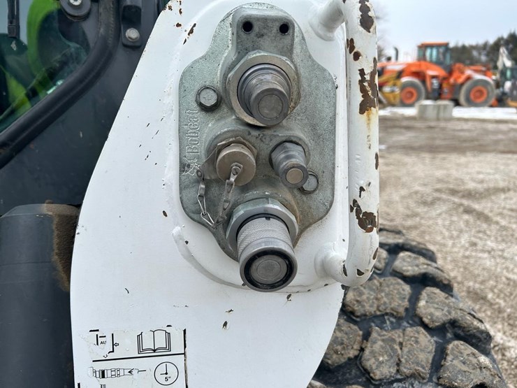 2018-bobcat-s650-image-11