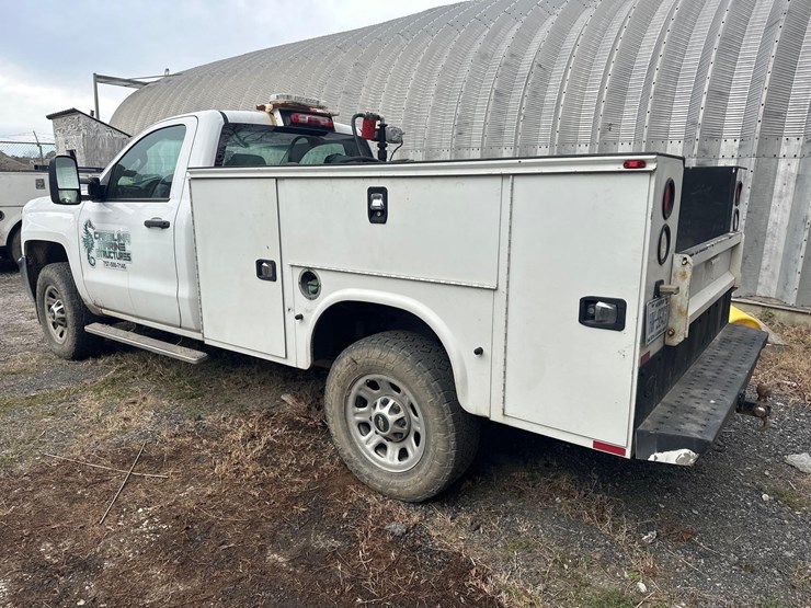 2015-chevrolet-3500hd-image-6