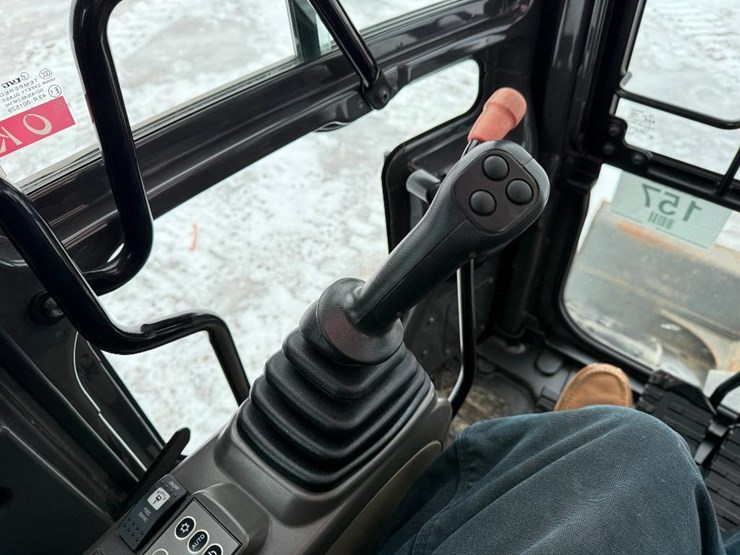 case-cx145dsr-image-62