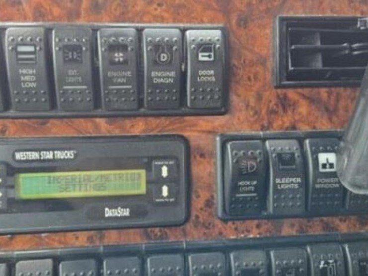 2007-western-star-4900-image-7