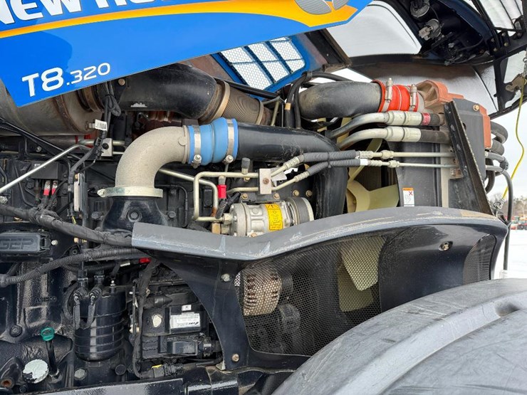 new-holland-t8.320-image-34