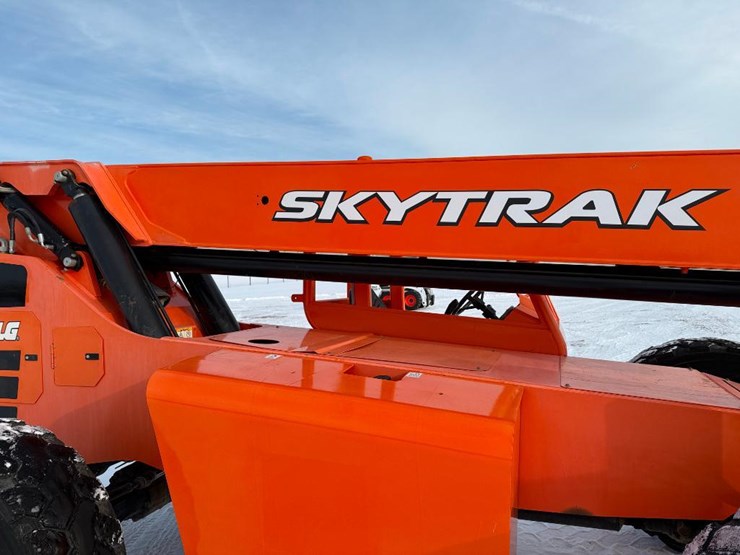 2018-sky-trak-10054-image-17