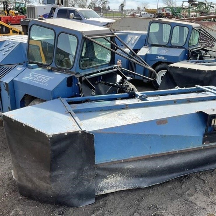 WEISS-MCNAIR S2830 11' S.P. Orchard Sweeper